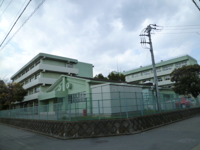 ウィスタリアⅡ 厚木市立妻田小学校