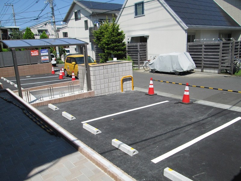 Ｋｉｎｇ’ｓ　Ｖｉｌｌａｇｅ（キングスビレッジ） 駐車場