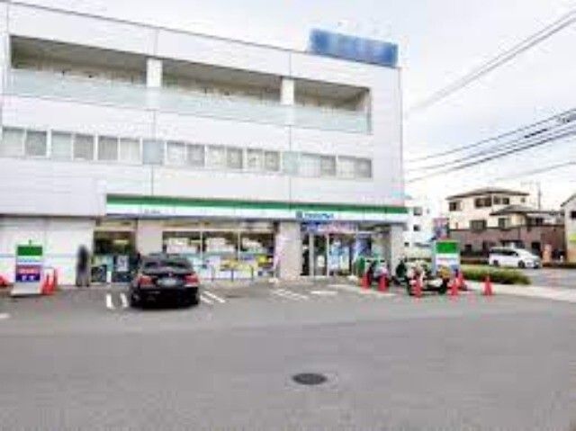 ラックスホーム本郷台 駐車場