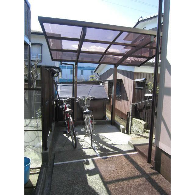 アイレットハイツ 自転車置き場の様子です♪
