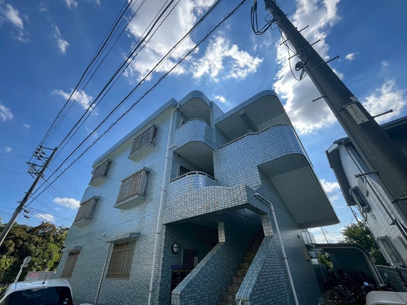 シャトー鶴嶺 外観