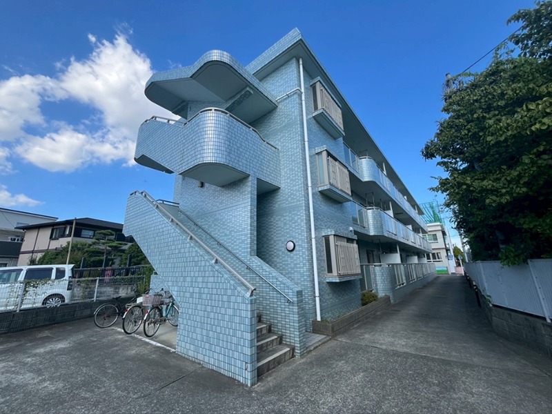 シャトー鶴嶺 エントランス