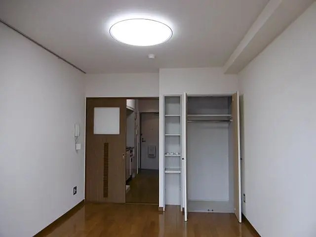 岩崎ビル 収納