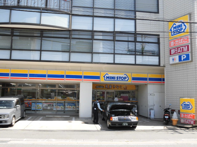 Ｒ－鎌倉 ﾐﾆｽﾄｯﾌﾟ 大船ﾌｧﾝﾀｽ店