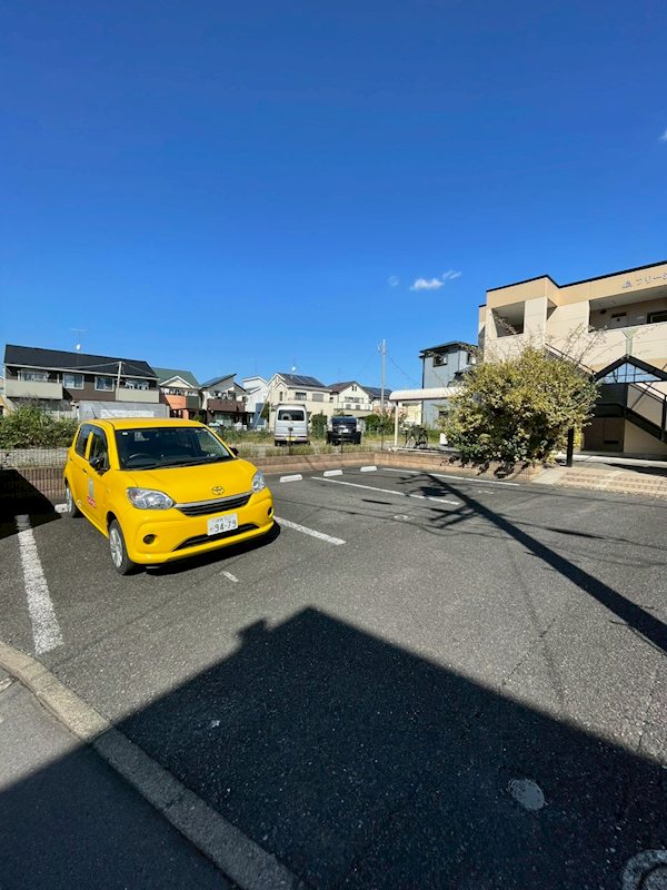 フリージャー茅ヶ崎 駐車場