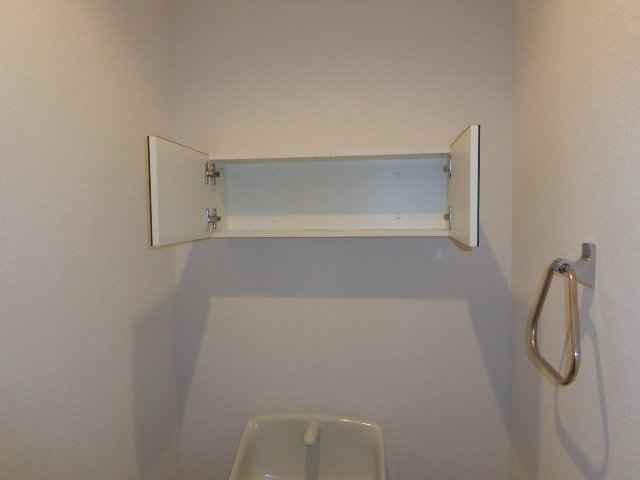 サン　アルチェ　Ａ トイレ戸棚
