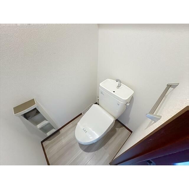 フローラルＫ 快適なシャワートイレです