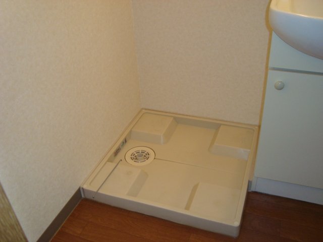 サニーインプレス 洗濯機置場