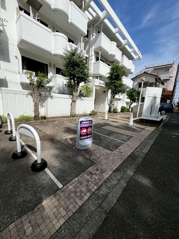 湘南槇町ヴィラ 駐車場