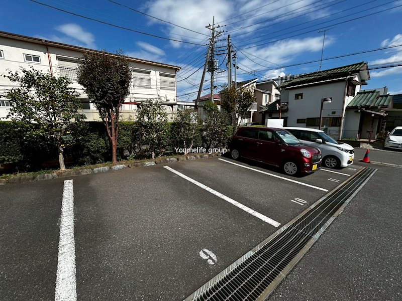 アメニティマンション 駐車場