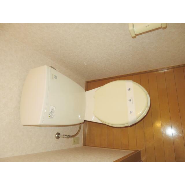 バースプレイスヴィラ トイレ～アース付き電源があり温水洗浄便座の設置も可能です（設置はお客様負担にて実施となります）