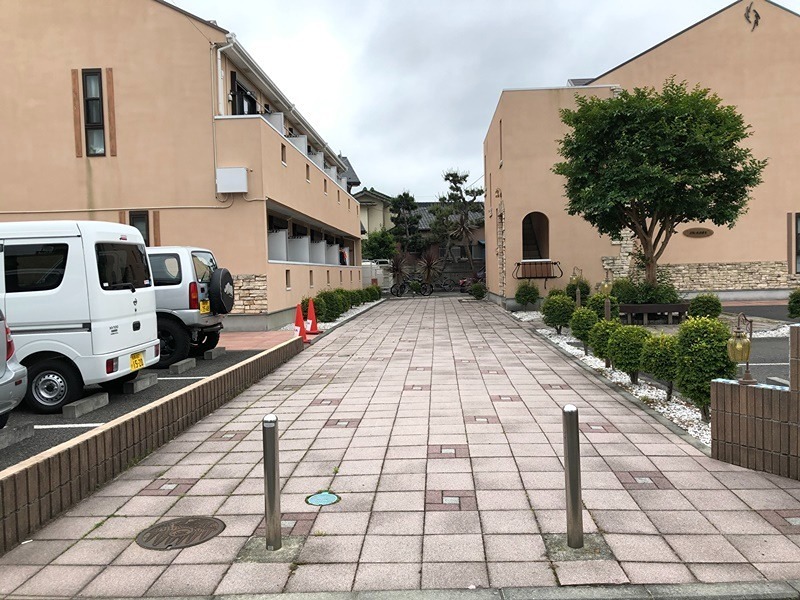 エクレール辻堂Ⅰ 駐車場