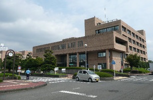 オレンジコート 伊勢原市役所