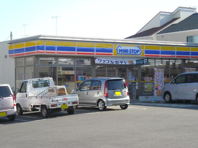 サンフラワー湘南 ミニストップ茅ヶ崎本村店まで111ｍ